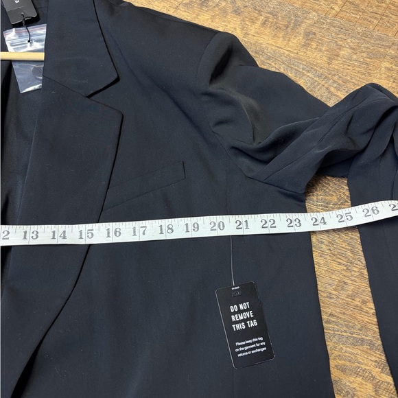 NEW $168 Express Oversized Boyfriend Blazer Women's Medium/Large Black Office - Picture 7 of 15